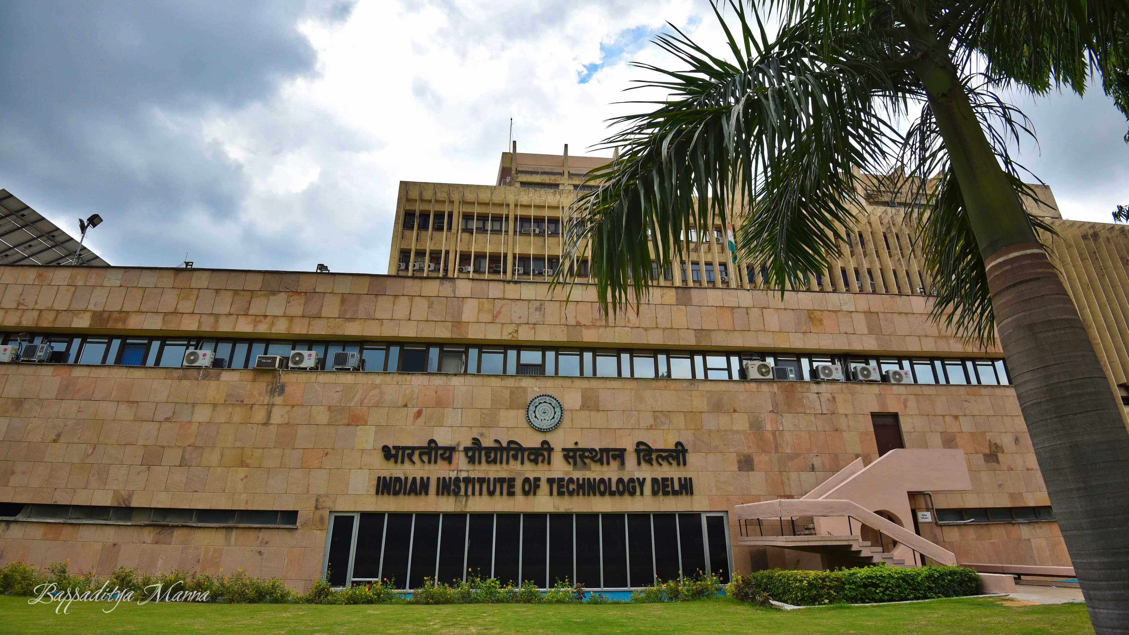 IIT Delhi main building